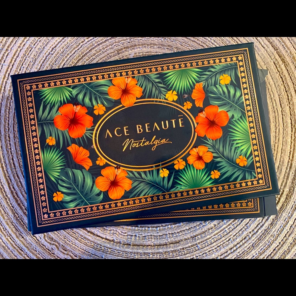 Eye shadow Pallet BRAND NEW